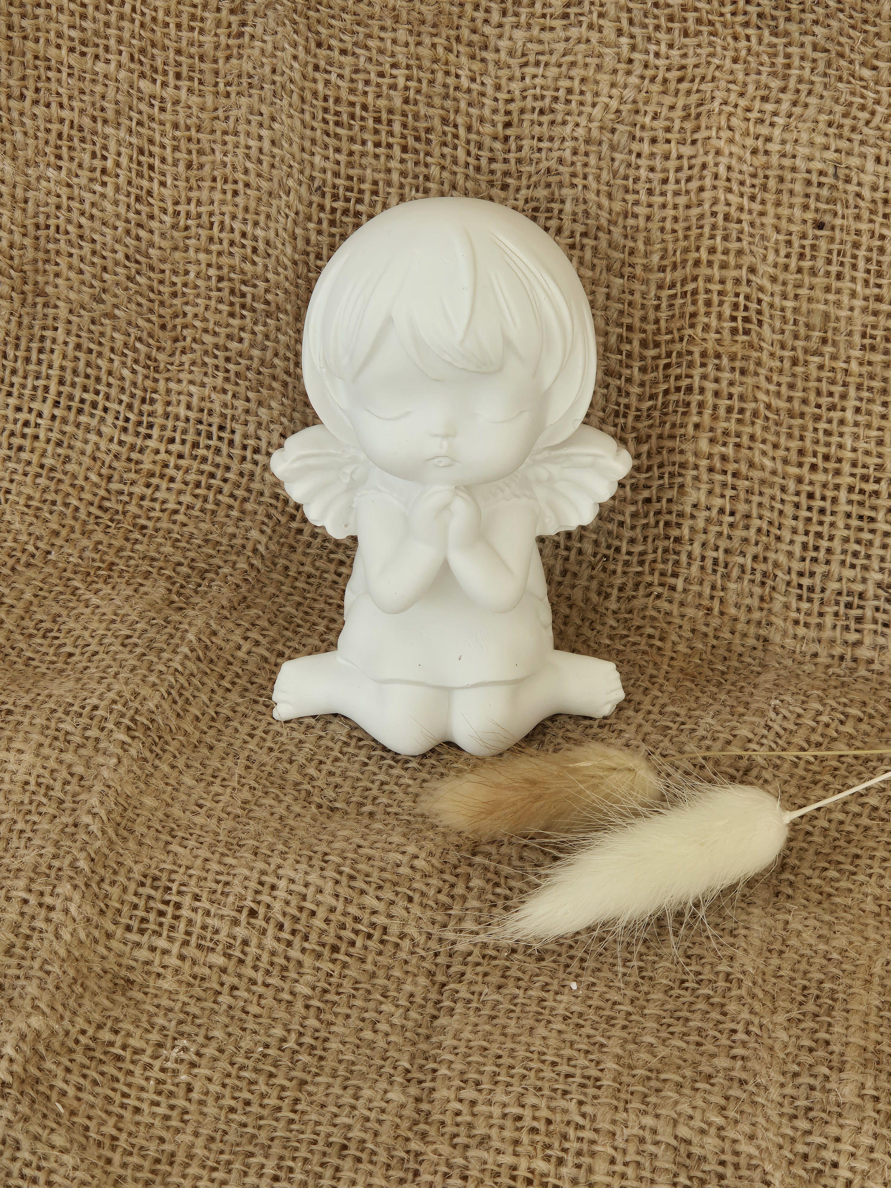 Engel Figur betend Keramik